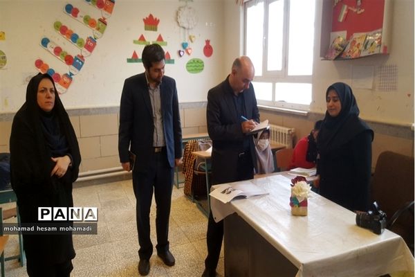 بازدید رئیس آموزش و پرورش استثنایی  از دبستان معرفت و مرکز جامع شهرستان صالح آباد