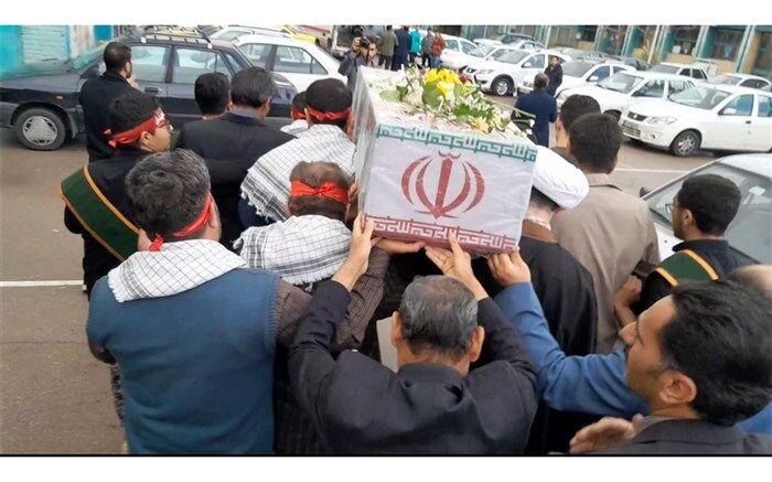 تشییع شهید گمنام در بین مدیران و معاونین آموزش و پرورش ناحیه ۵ اصفهان  در هنرستان انقلاب