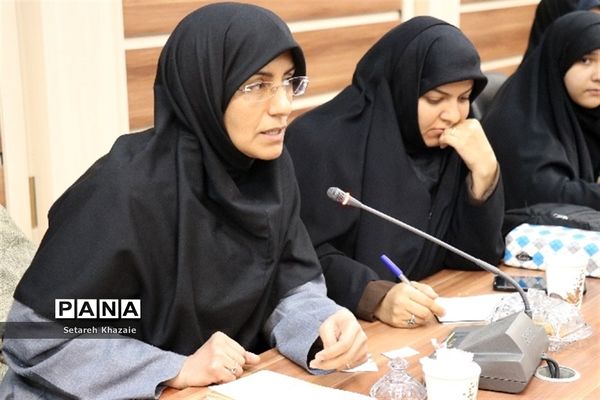 دوره تکمیلی تربیت تسهیل‌گر کتابخوانی نوجوان