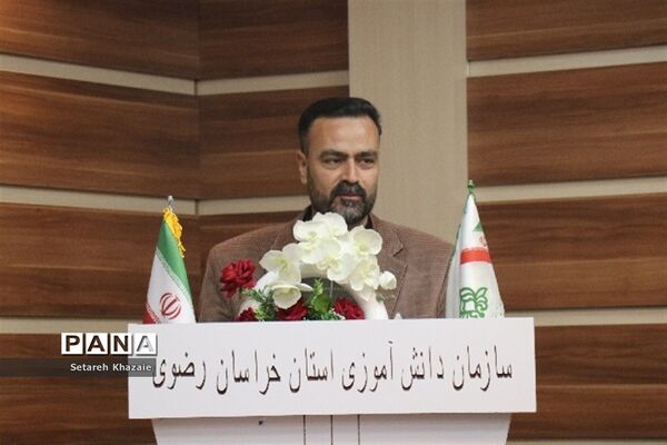 دوره تکمیلی تربیت تسهیل‌گر کتابخوانی نوجوان
