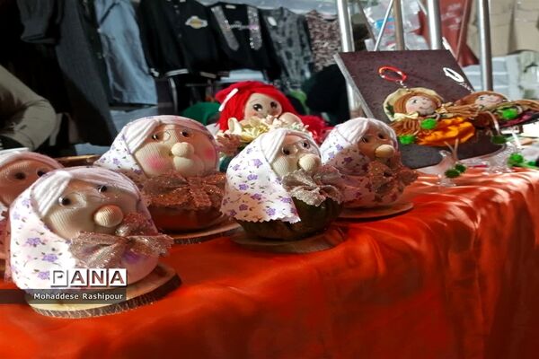 سومین نمایشگاه دستاوردهای فناوری و فن بازار گام‌ دوم دراسلامشهر