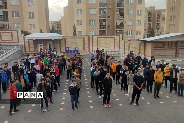 اردوی درون‌مدرسه‌ای در دبیرستان علامه حلی پرند