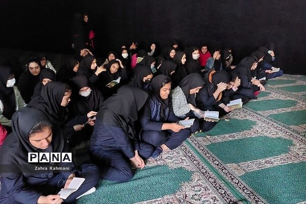 مراسم سوگواری حضرت فاطمه زهرا(س)در دبیرستان حجاب ناحیه یک شهرری