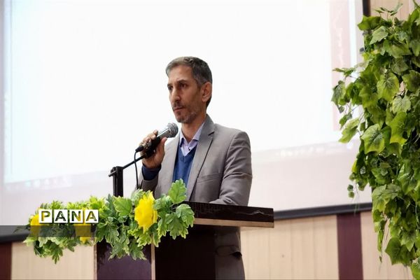 کلاس‌های کنکور رایگان در ناحیه یک بهارستان