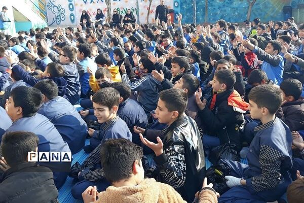 مراسم پرشور عزاداری شهادت حضرت فاطمه(س) در مدارس ناحیه یک شهرری