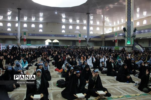 اجتماع بزرگ دختران فاطمی درشهرستان اسلامشهر