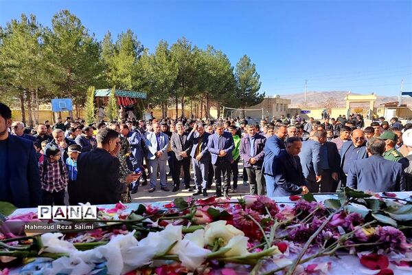 تشییع پیکر شهید گمنام در مدارس شهرستان بیضاء