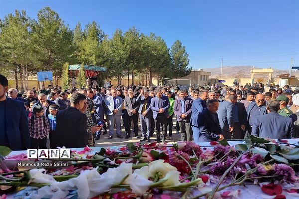 تشییع پیکر شهید گمنام در مدارس شهرستان بیضاء