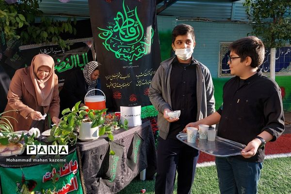 مراسم‌ عزاداری حضرت فاطمه (س) در دبستان ابوالفضل ناحیه ۱