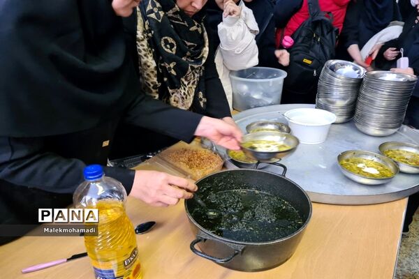 برگزاری مراسم شهادت حضرت فاطمه زهرا(س) در دبیرستان فرهنگ ۱۳
