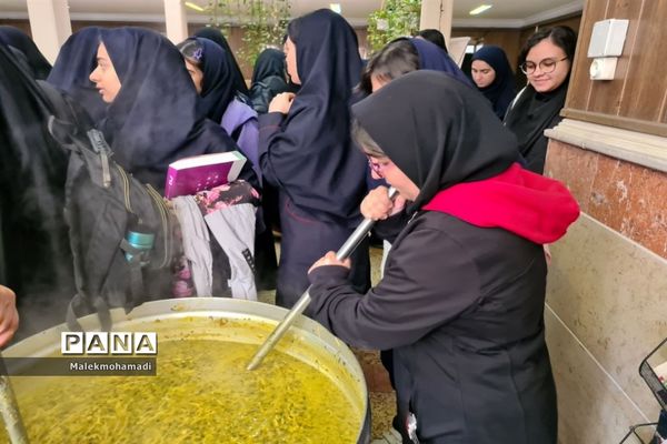 برگزاری مراسم شهادت حضرت فاطمه زهرا(س) در دبیرستان فرهنگ ۱۳