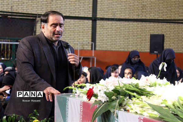 برگزاری مراسم استقبال از شهید گمنام در دبیرستان سمیه ناحیه ۲ تبریز