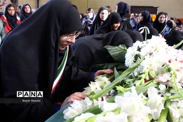 برگزاری مراسم استقبال از شهید گمنام در دبیرستان سمیه ناحیه ۲ تبریز