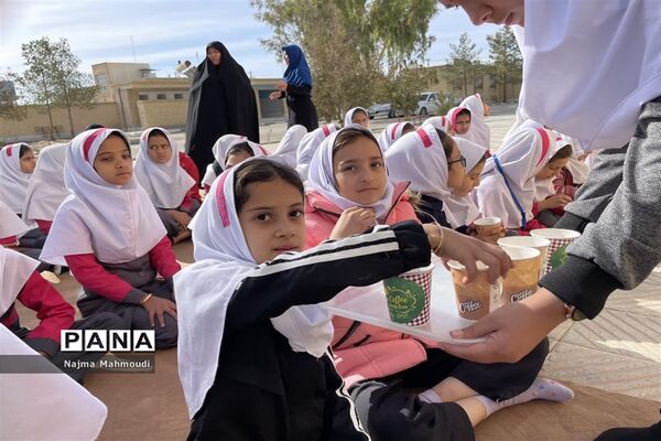ویژه برنامه شهادت فاطمه زهرا ( س)  در دبستان شهید غفاری شهرستان خاتم
