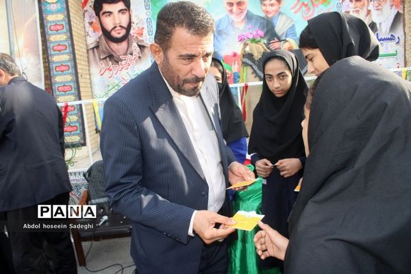 وداع با شهید گمنام  و زیارت عاشورا در دبیرستان متوسطه اول سمیه بوشهر