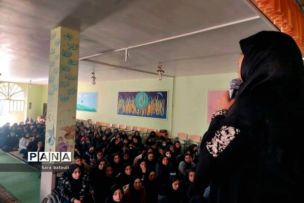 مراسم شهادت مادر دو عالم با رنگ و بوی پرچم قمر بنی هاشم(ع)