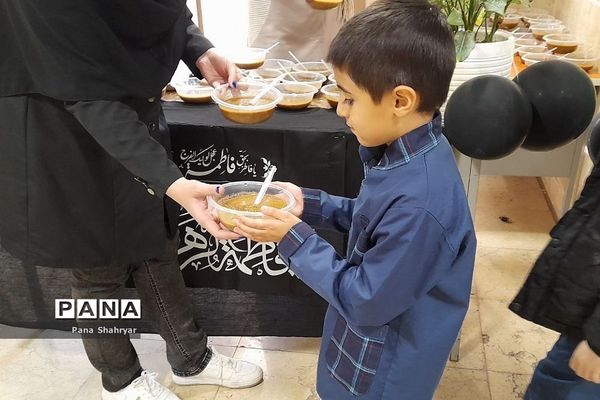 دانش‌آموزان عزادار فاطمی در شهریار