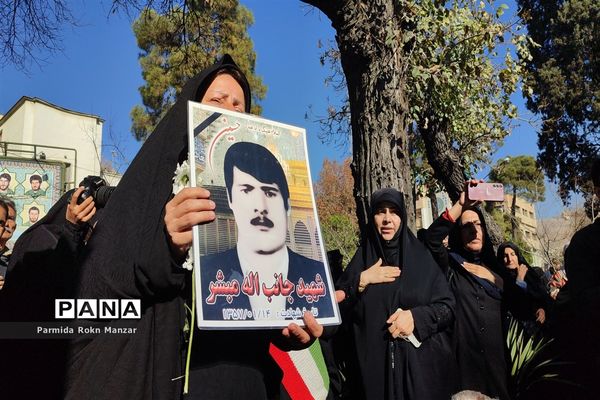 مراسم تشییع پیکرمطهر شهدای گمنام درشیراز