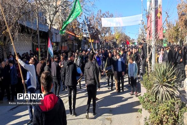 مراسم تشییع و خاکسپاری شهید گمنام در مصلی امام خامنه‌ای (ره) شهرستان شیروان