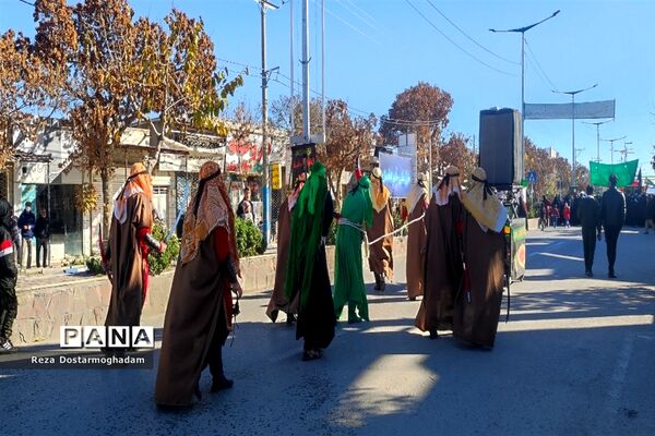 مراسم تشییع و خاکسپاری شهید گمنام در مصلی امام خامنه‌ای (ره) شهرستان شیروان