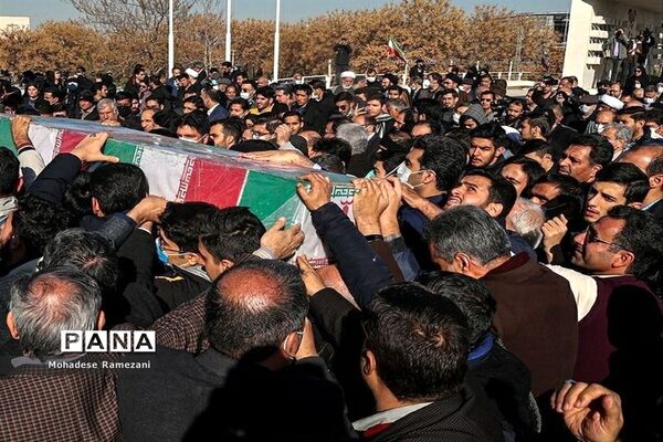 استقبال پرشور عاشقان فاطمی از کاروان شهدای گمنام