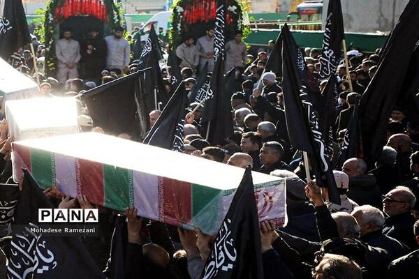 استقبال پرشور عاشقان فاطمی از کاروان شهدای گمنام