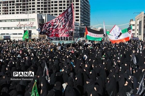 استقبال پرشور عاشقان فاطمی از کاروان شهدای گمنام