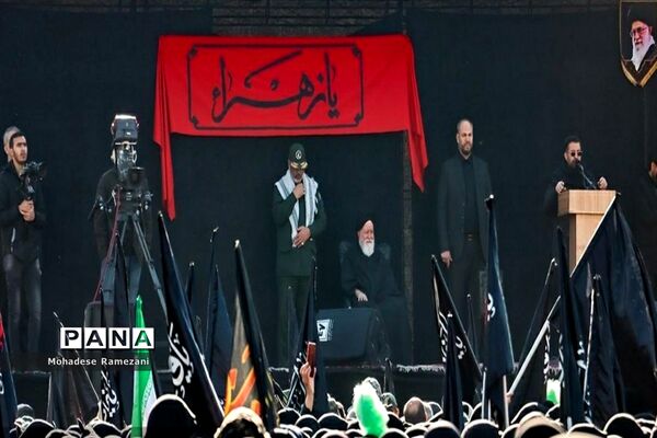 استقبال پرشور عاشقان فاطمی از کاروان شهدای گمنام