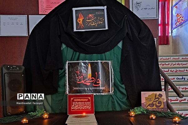 بازدید دانش‌آموزان دماوندی از نمایشگاه حدیث غربت دماوند