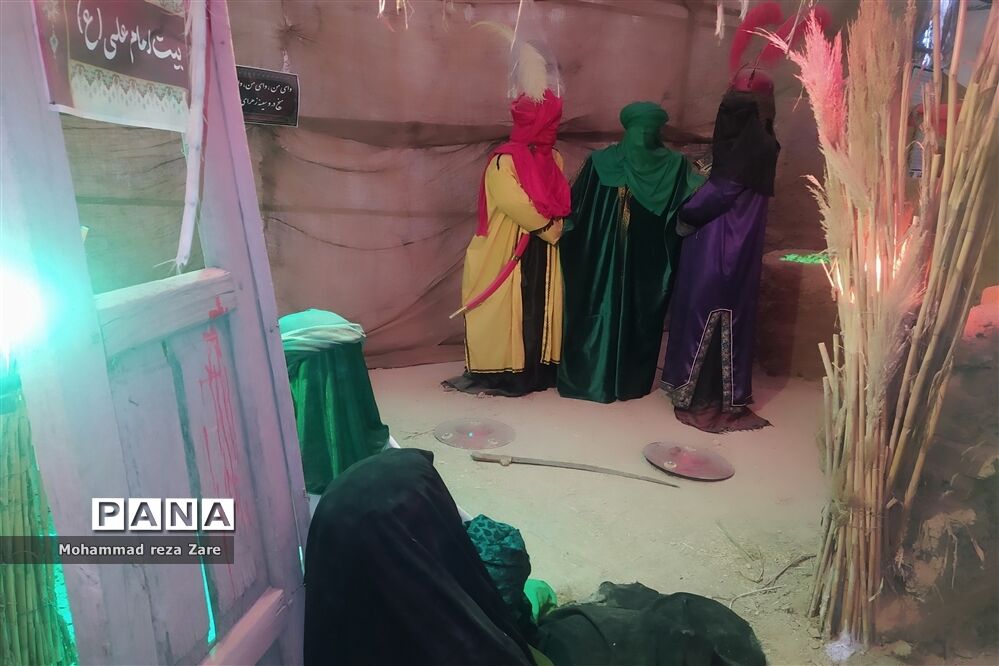 برپایی نمایشگاه یاس کبود به‌مناسبت شهادت حضرت زهرا (س)