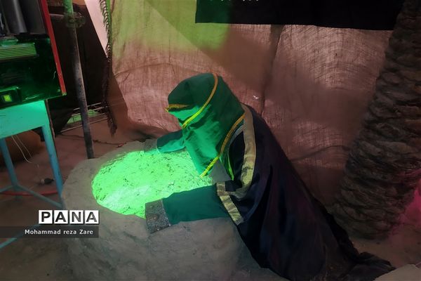 برپایی نمایشگاه یاس کبود به‌مناسبت شهادت حضرت زهرا (س)