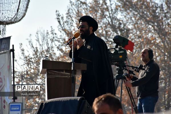 اجتماع بزرگ عزاداران حضرت زهرا (س) همراه با بدرقه شهدای گمنام