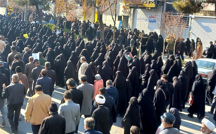 تشییع مادرانه اهالی بهشت همزمان با مراسم سوگواری شهادت حضرت زهرا (س)/فیلم