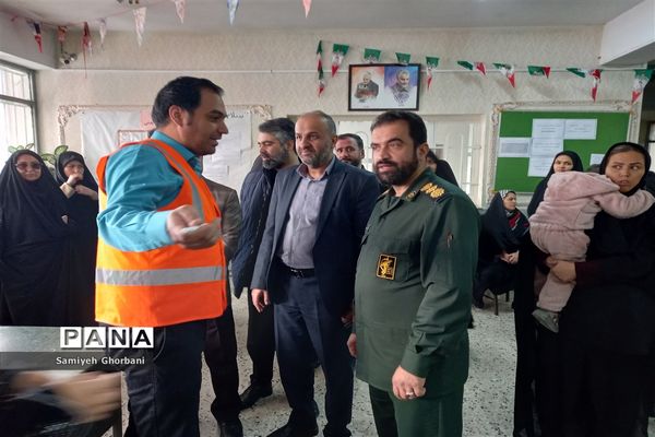 طرح هم عهدی و ارائه خدمات رایگان پزشکی در آموزشگاه ولی الله محسنی ناحیه ۵