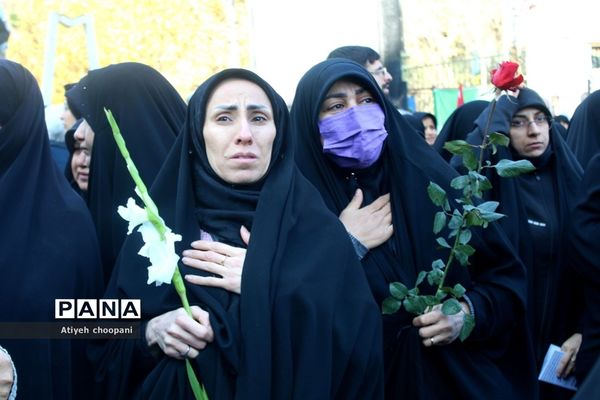 آیین تشییع پیکر مطهر ۱۱۰شهید والامقام گمنام دفاع مقدس در شهر تهران