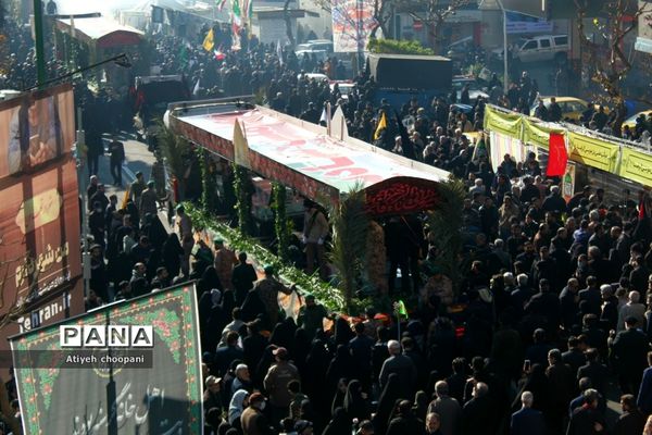 آیین تشییع پیکر مطهر ۱۱۰شهید والامقام گمنام دفاع مقدس در شهر تهران