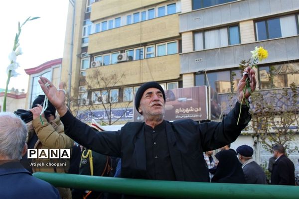 آیین تشییع پیکر مطهر ۱۱۰شهید والامقام گمنام دفاع مقدس در شهر تهران