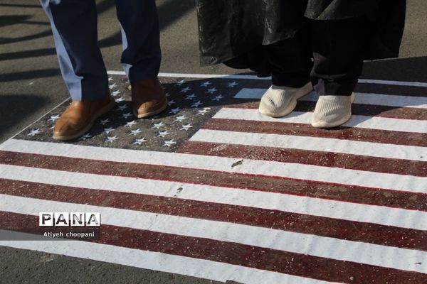 آیین تشییع پیکر مطهر ۱۱۰شهید والامقام گمنام دفاع مقدس در شهر تهران