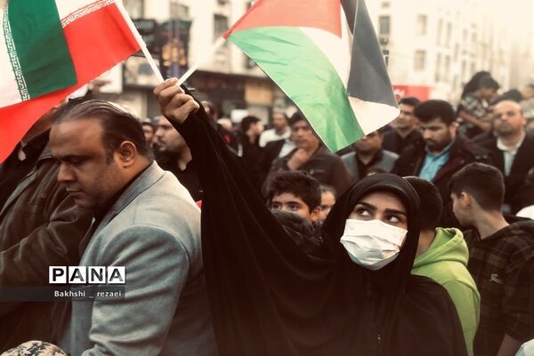مراسم تشییع شهدای گمنام همزمان با سالروز  شهادت حضرت زهرا (س) در اهواز