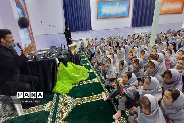 مراسم سوگواری شهادت حضرت فاطمه (س)در دبستان دخترانه فضیلت شهرستان کاشمر