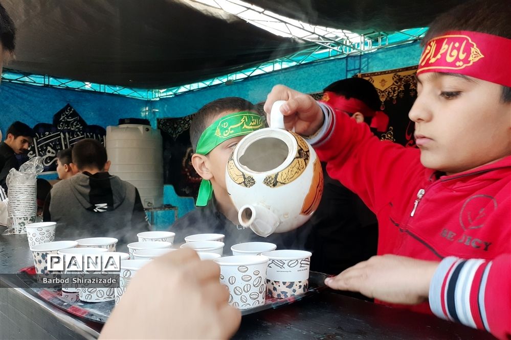 برپایی موکب نوجوانان مسجد سیدالشهدا شیراز