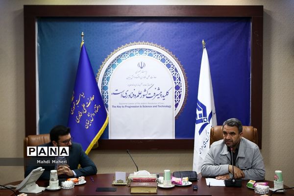 امضای تفاهم‌نامه سازمان مدارس غیردولتی با ستاد توسعه فناوری‌های نرم