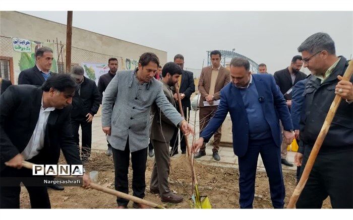 کاشت پانصد اصله نهال در شیروان