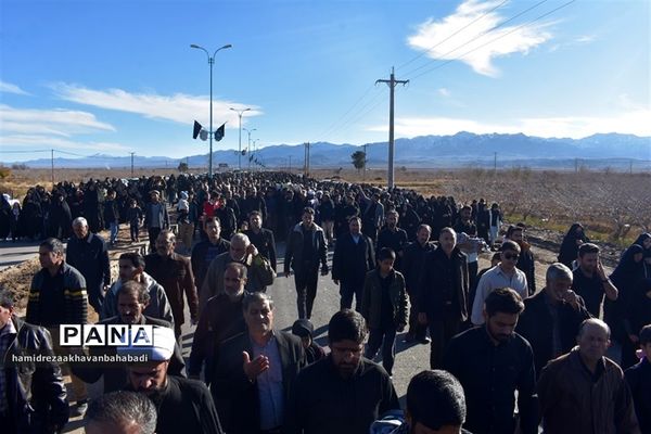 تشییع شهید گمنام در روستای احمد آباد بخش مرکزی بهاباد