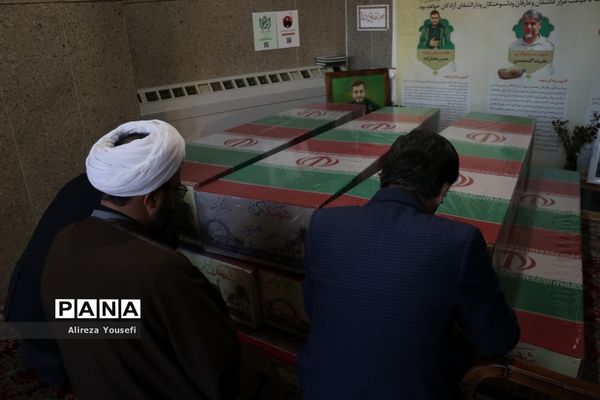 تشییع پیکرهای مطهر 7  آلاله فاطمی در قم