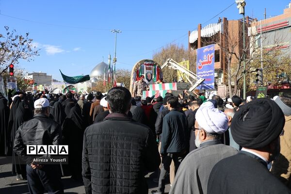 تشییع پیکرهای مطهر 7  آلاله فاطمی در قم
