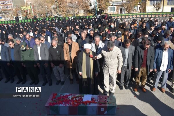 تشییع شهید گمنام در دانشگاه فرهنگیان کرمانشاه