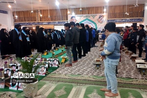 محفل انس با قرآن در شهرستان حاجی آباد