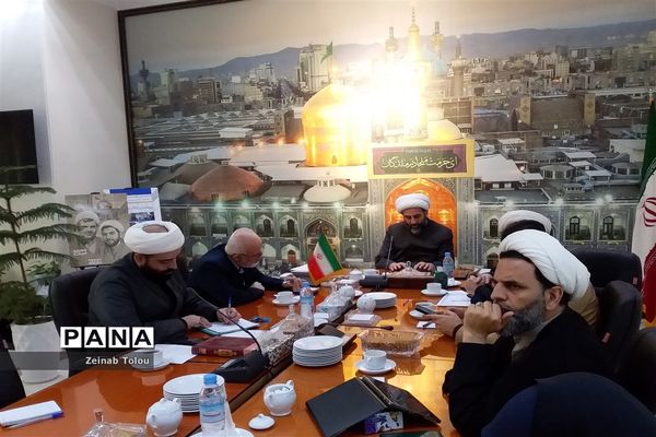 نشست معاون استاندار خراسان رضوی با تشکل‌های دانش‌آموزی ناحیه ۵