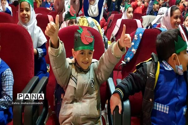 ویژه برنامه شب یلدا با حضور دانش‌آموزان در کانون فرهنگی تربیتی رضوان محمودآباد